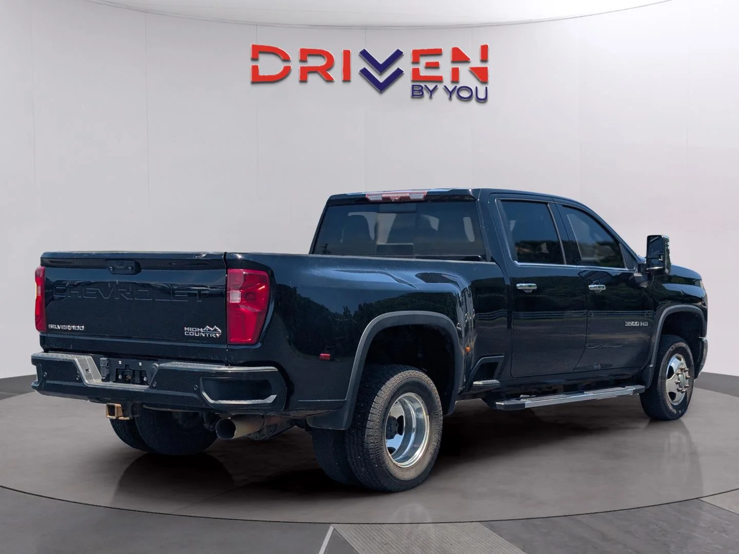 Used 2020 BLACK Chevrolet High Country image 5