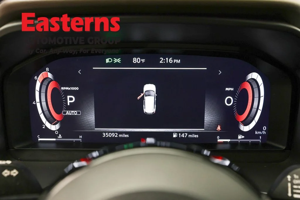 Used 2023 Blue Nissan Platinum image 18