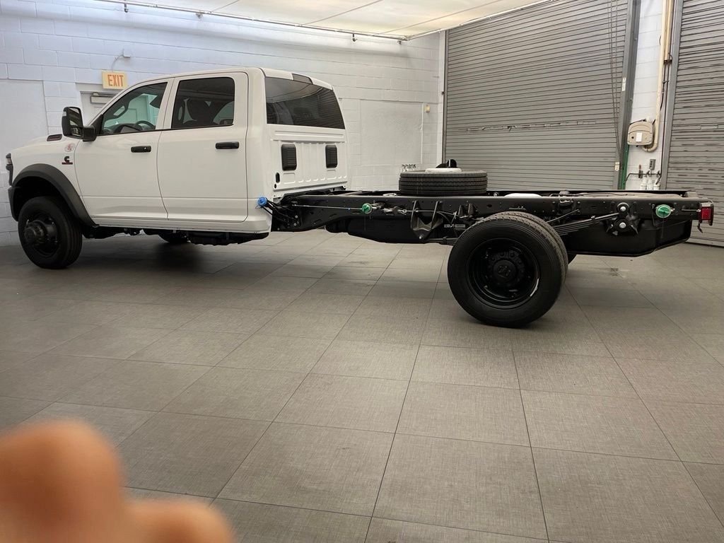 New 2026 Bright White Clearcoat RAM Tradesman image 5
