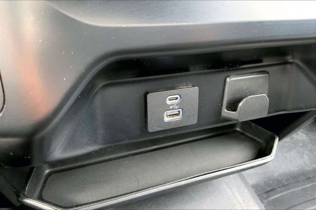 Used 2023 White Ford XL image 15