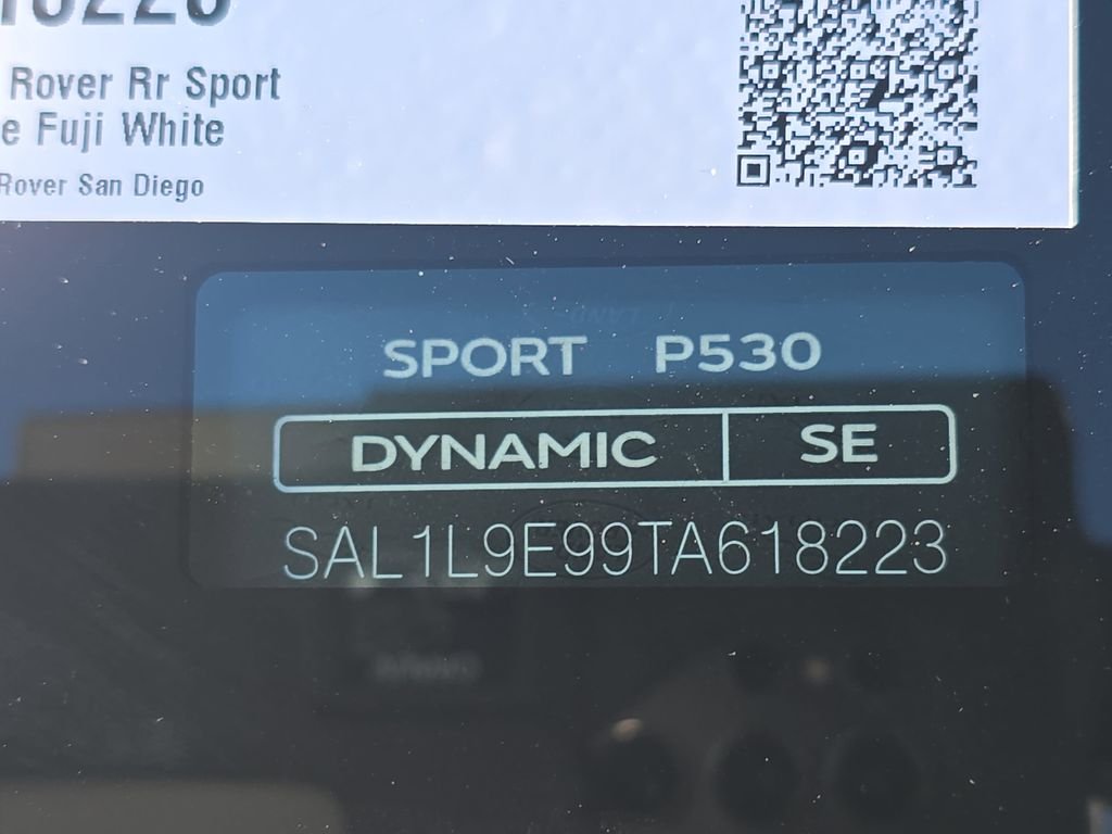 New 2026 Fuji White Land Rover Dynamic SE image 37