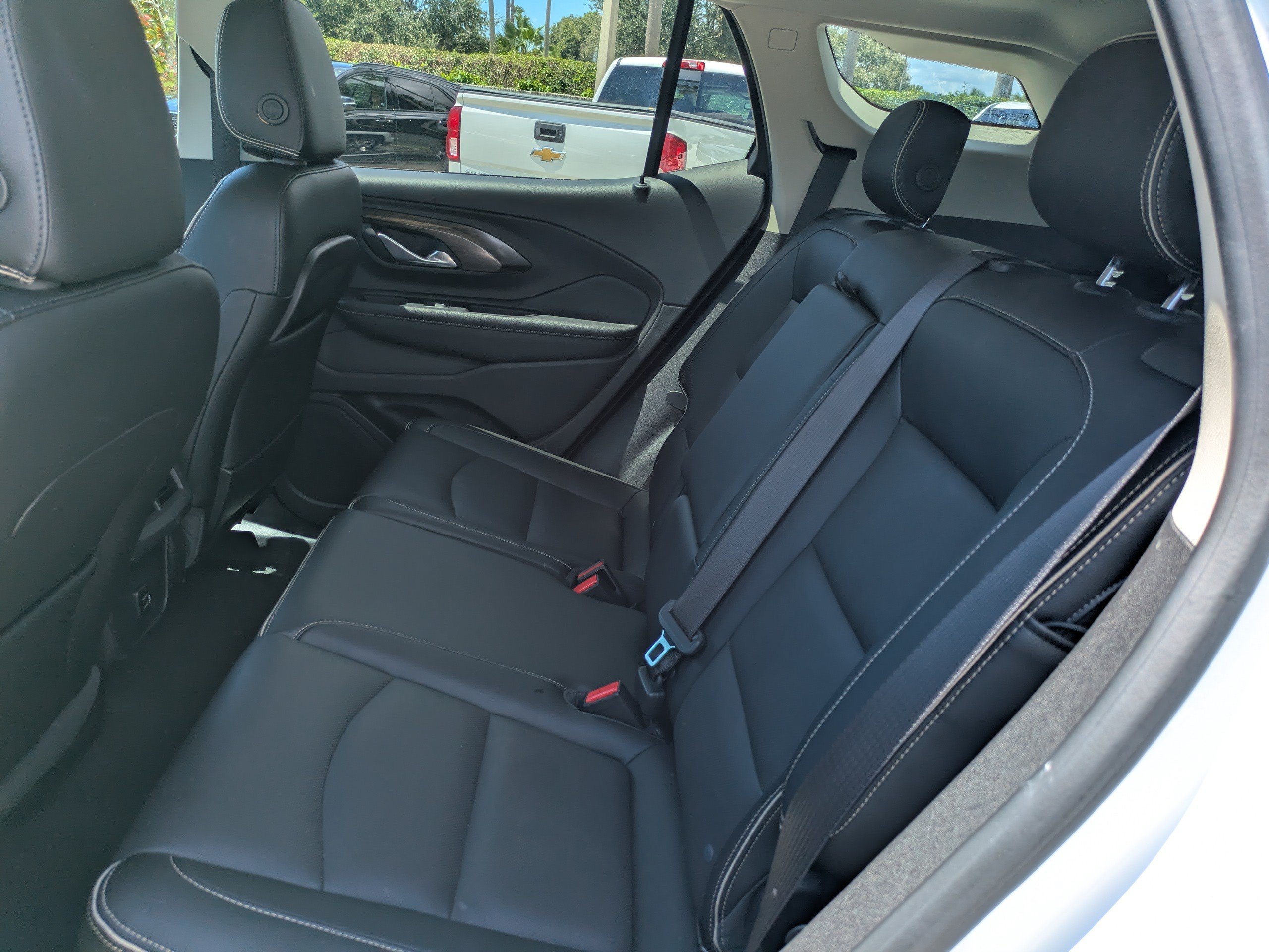 Used 2018 Summit White GMC DENALI image 13