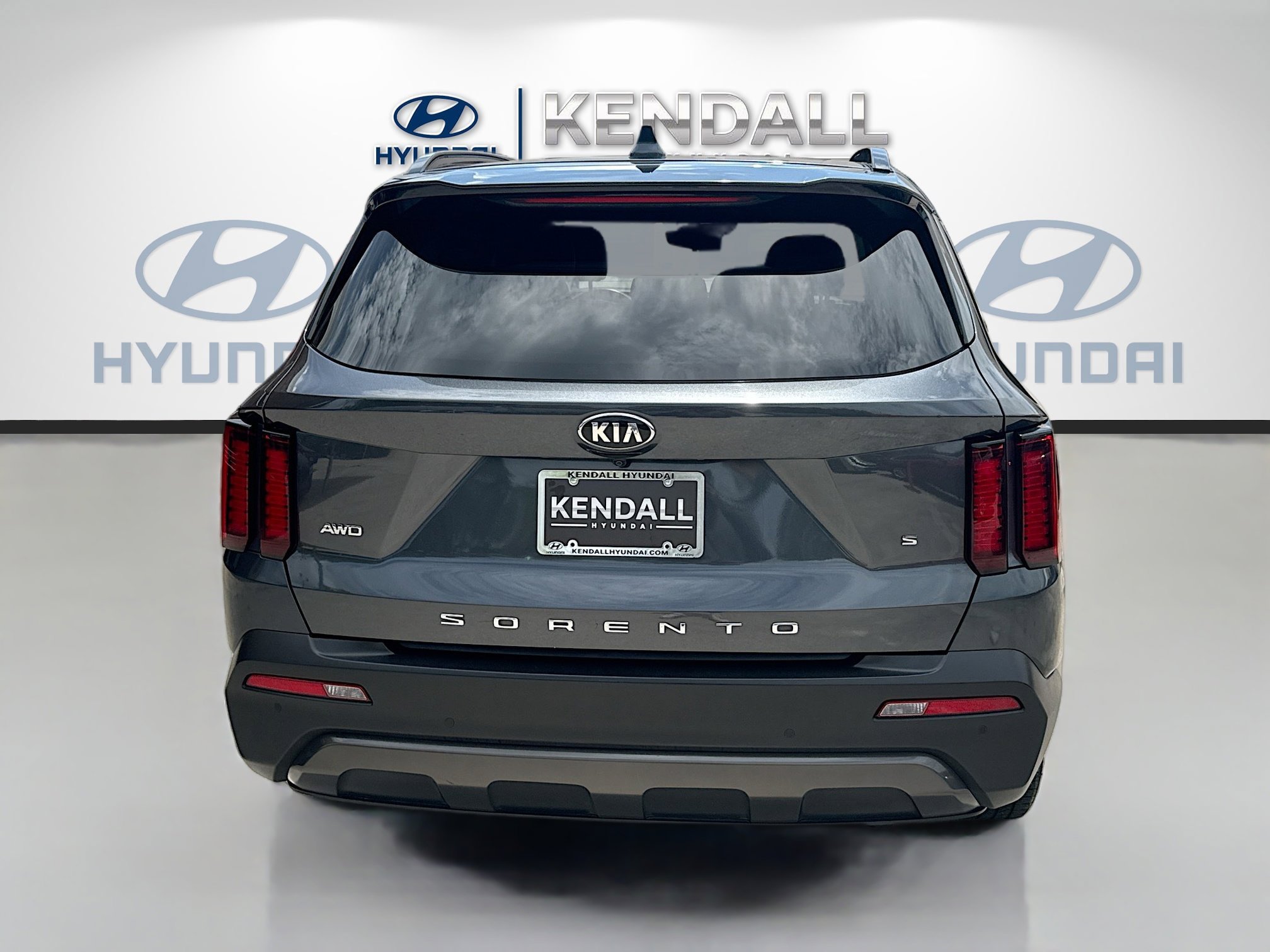 Used 2021 Gravity Grey Kia S image 6