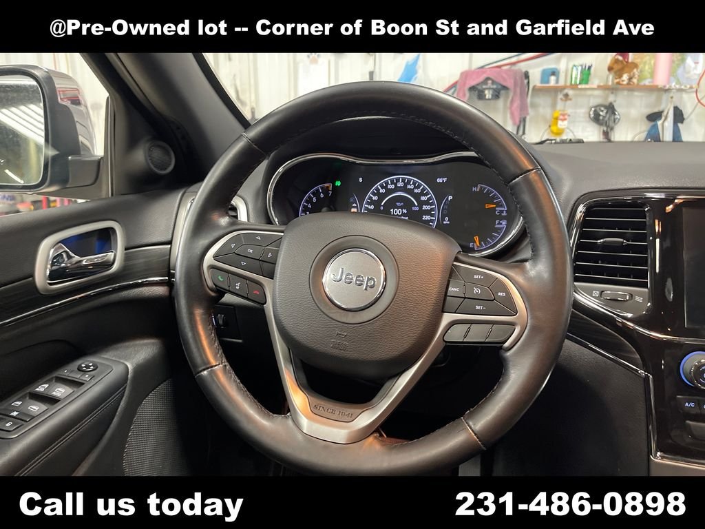 Used 2021 Silver Jeep Limited image 19