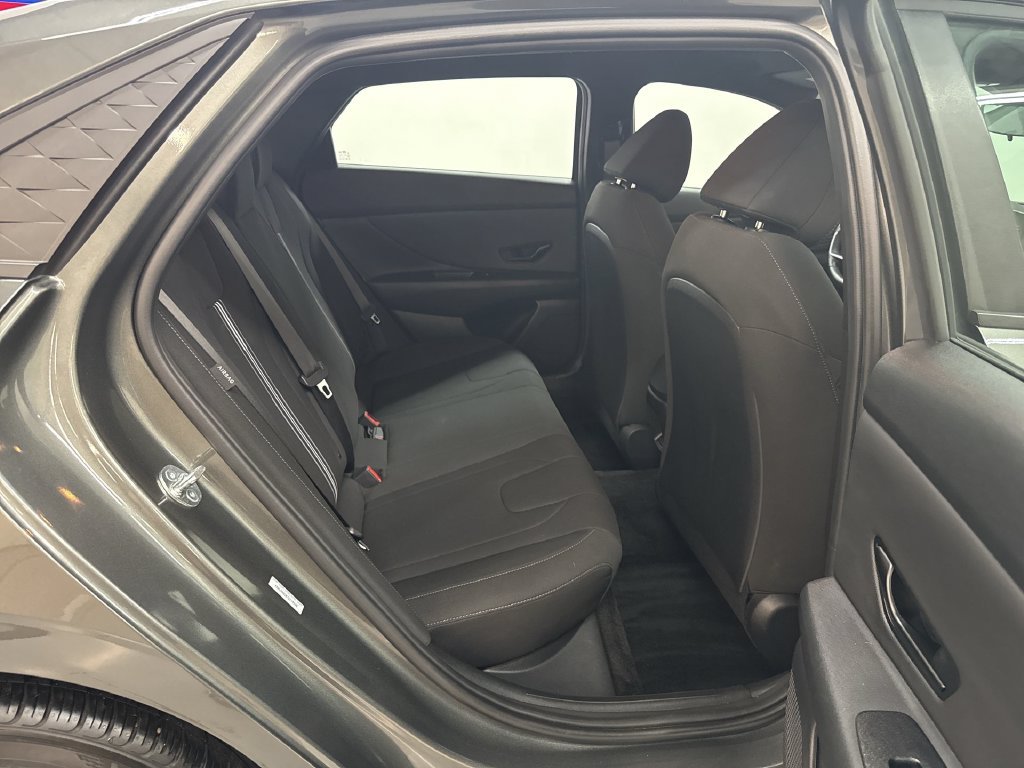 Used 2026 Gray Hyundai SEL Sport image 16