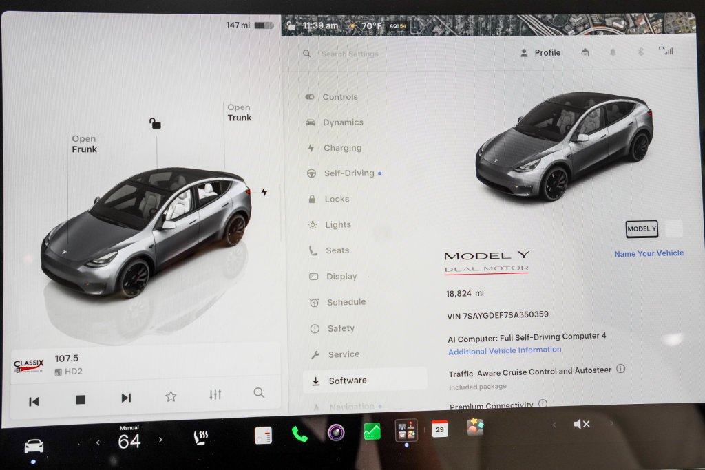 Used 2025 Silver Tesla Performance image 27