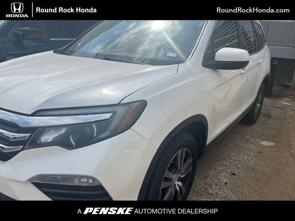 Used 2017 White Diamond Pearl Honda EX image 1