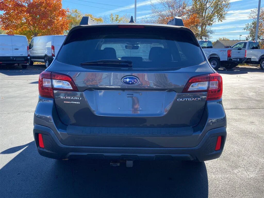 Used 2018 Magnetite Gray Metallic Subaru Premium image 9