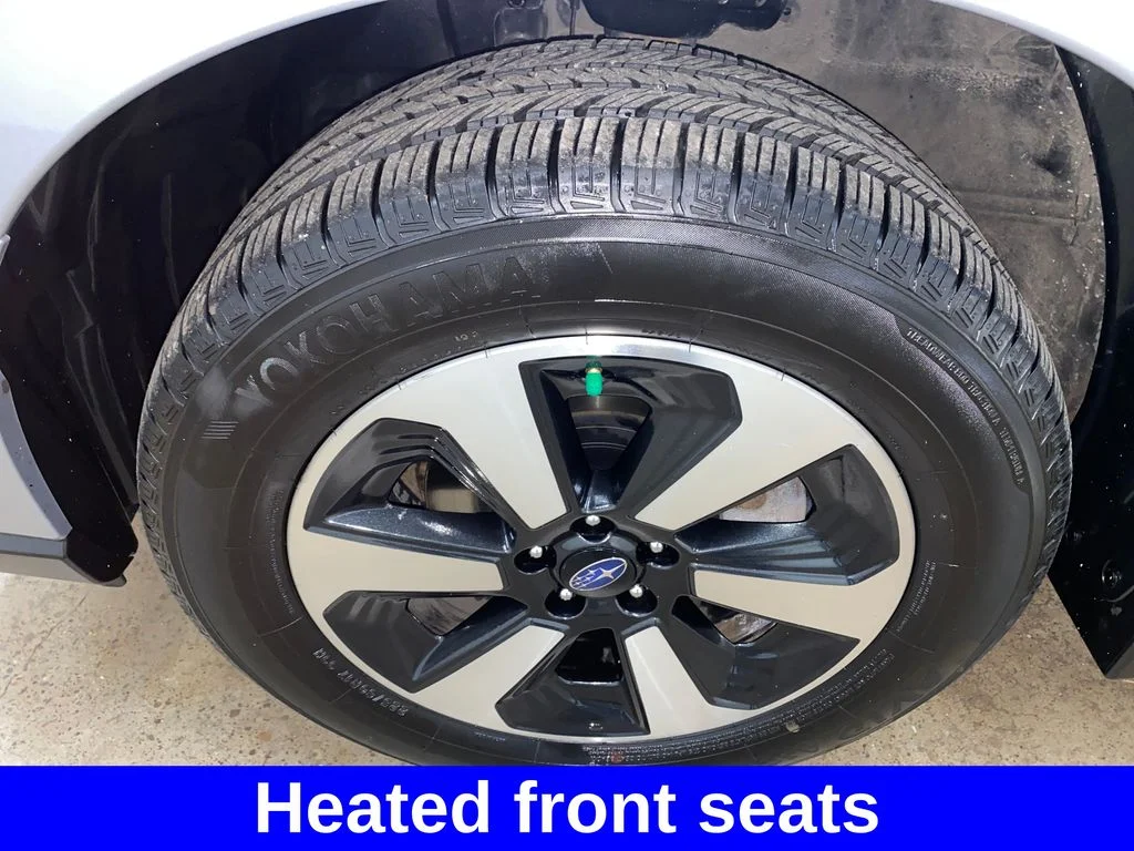 Used 2018 Silver Subaru 2.5i Limited image 16