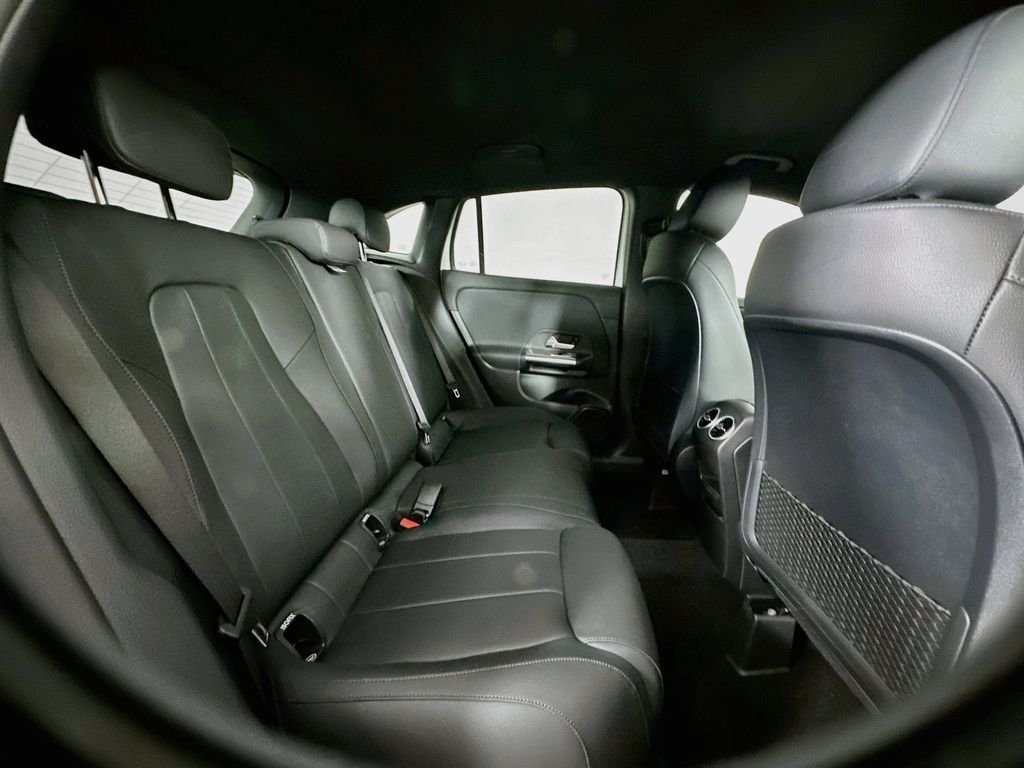 New 2026 Polar White Mercedes-Benz GLA 250 image 26