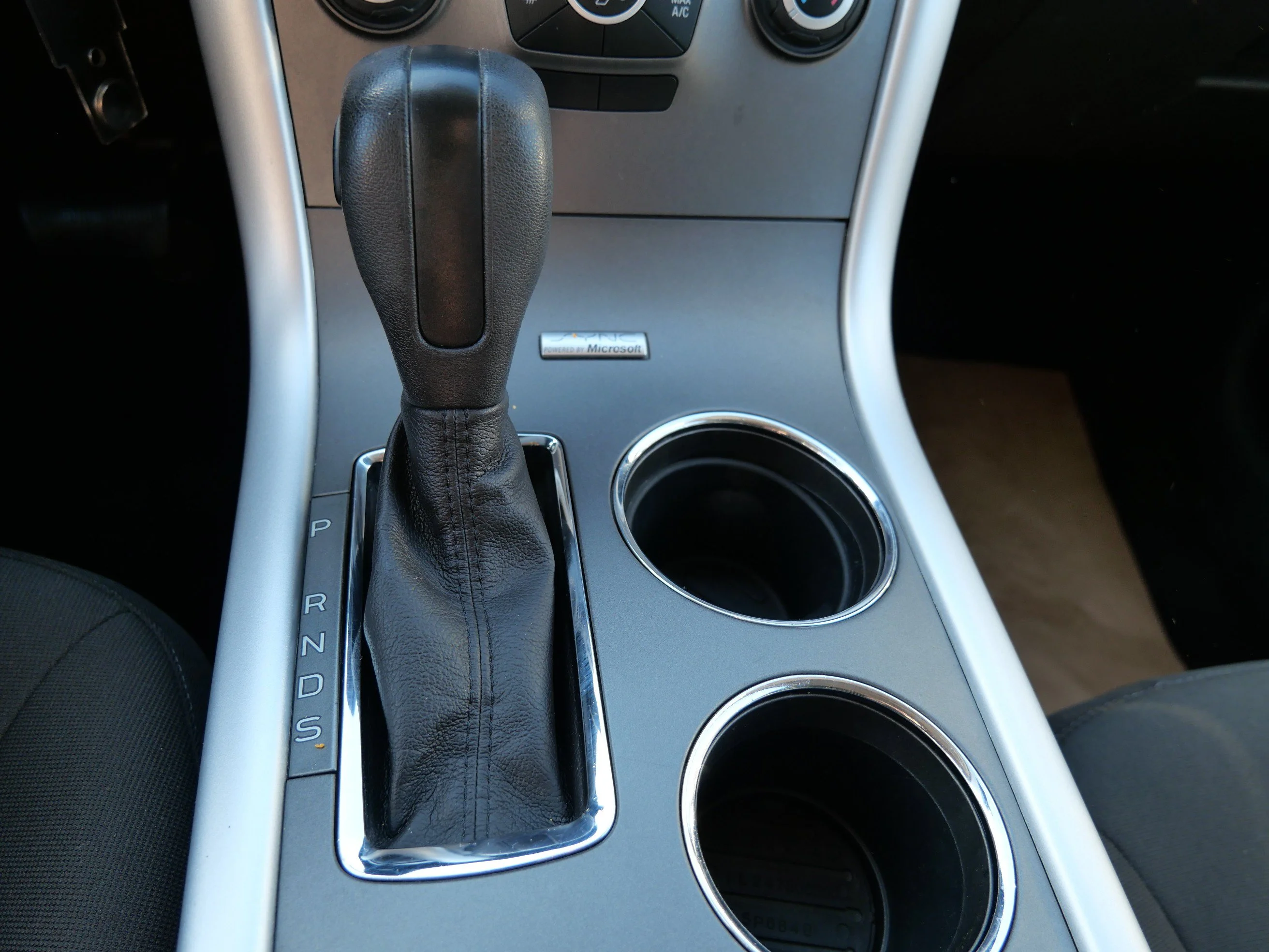 Used 2014 Ingot Silver Metallic Ford SE image 17