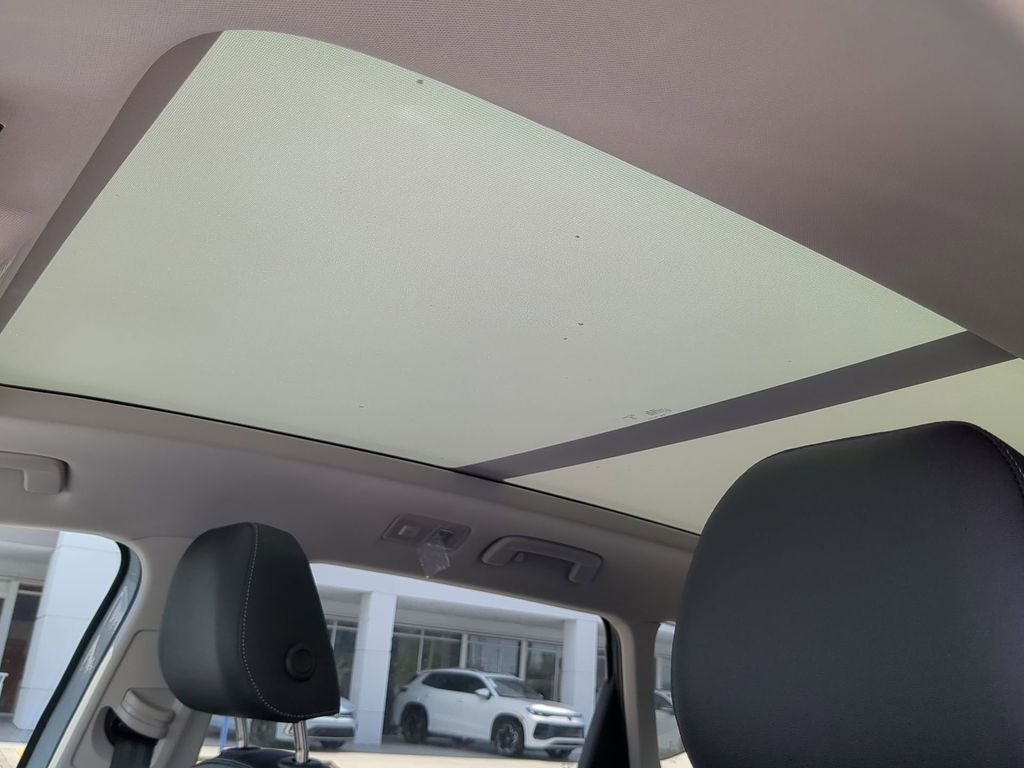 New 2026 Gray Volkswagen 1.5T SE Black image 20