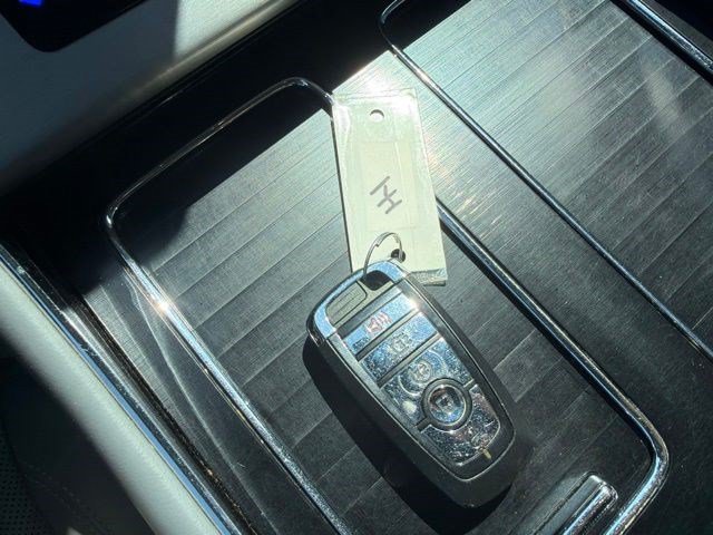 Used 2020 Diamond Lincoln Reserve image 36