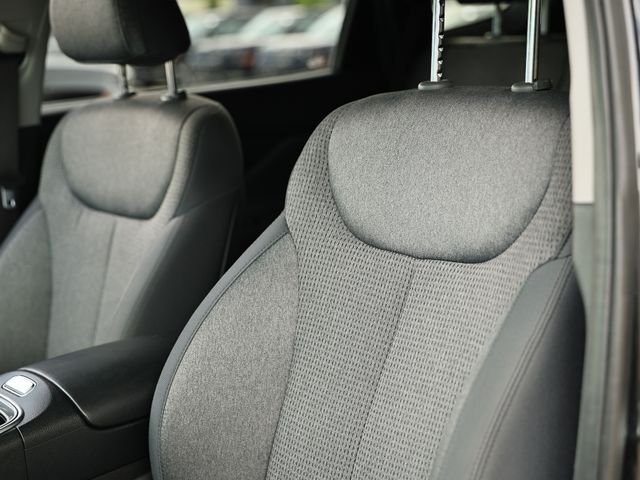 Used 2023 Twilight Black Hyundai SE image 20