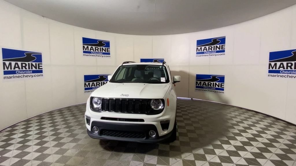 Used 2021 White Jeep Latitude 4x4 image 5