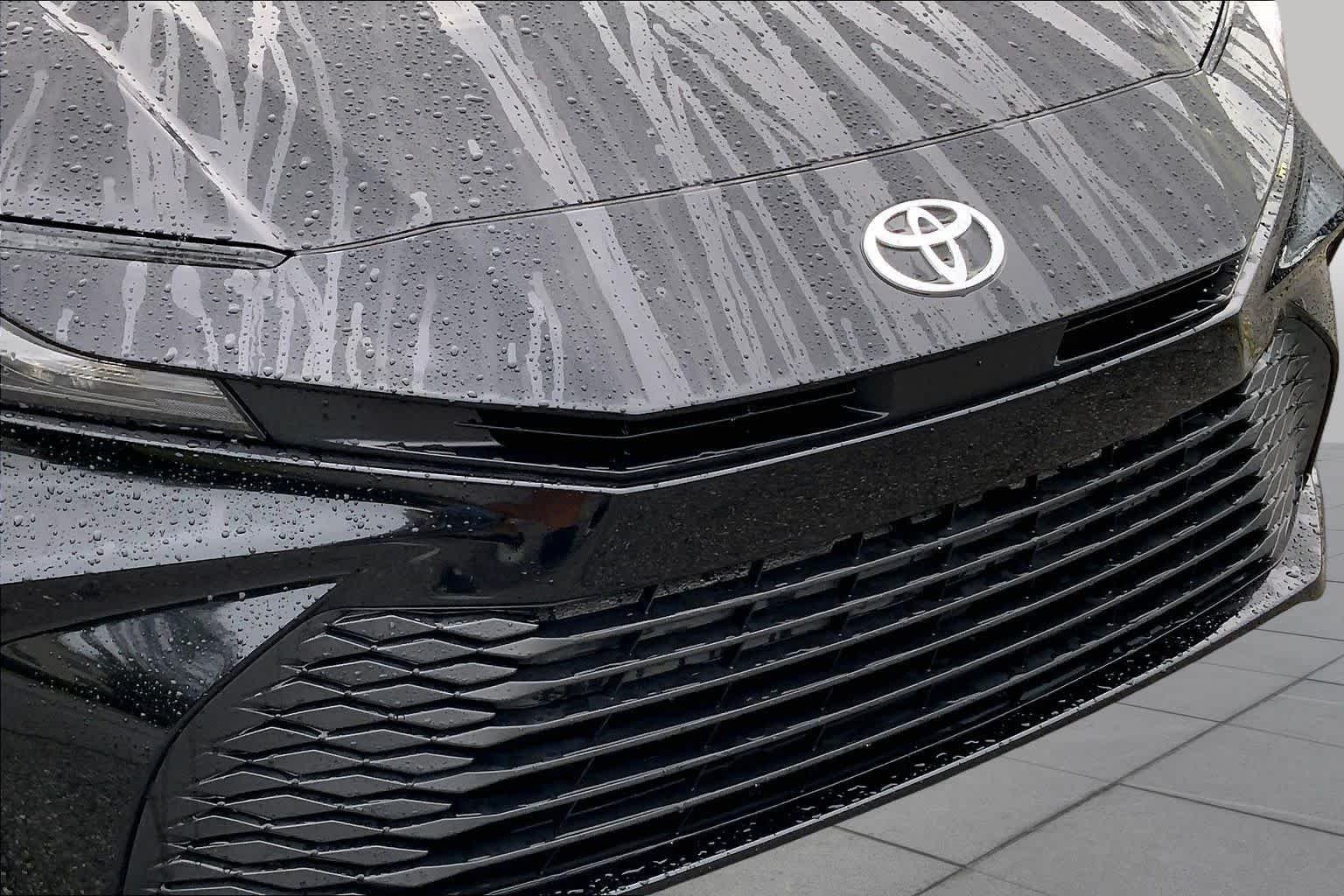 Used 2025 Midnight Black Metallic Toyota LE image 28