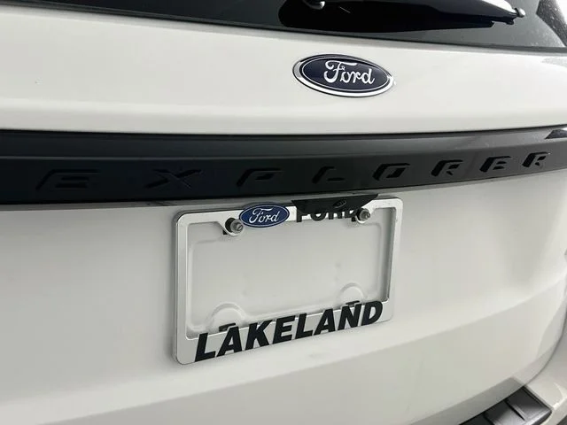 New 2026 White Ford Platinum image 24