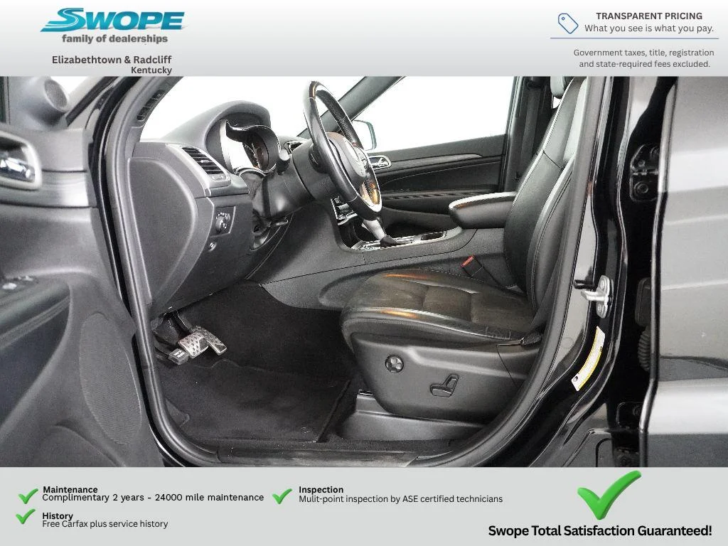 Used 2019 Diamond Black Crystal Pearlcoat Jeep Altitude image 12