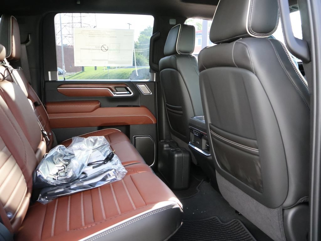 2026 GMC Sierra 2500HD Denali Ultimate - Photo 11