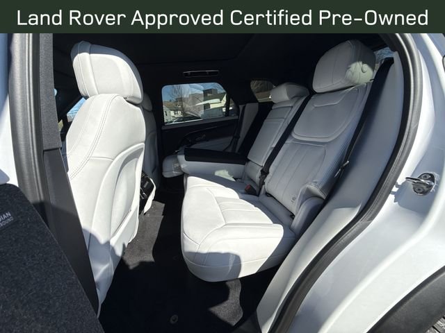 Certified Used 2026 Fuji White Land Rover SE image 17
