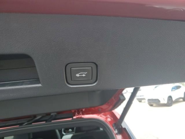 2025 GMC Acadia Denali - Photo 23