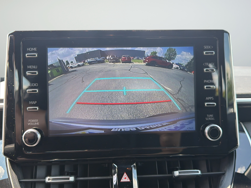 Used 2020 Silver Toyota SE image 13