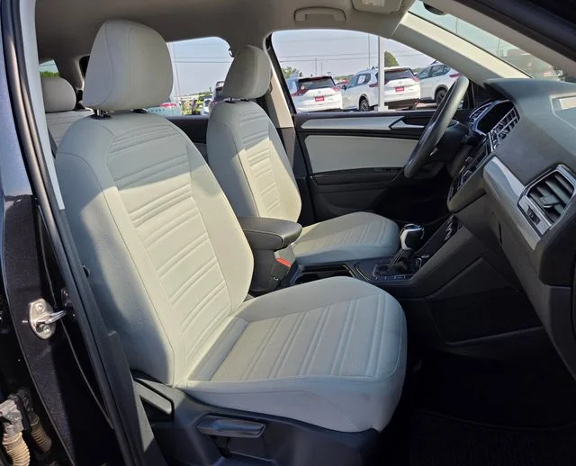 Used 2023  Volkswagen 2.0T S image 19
