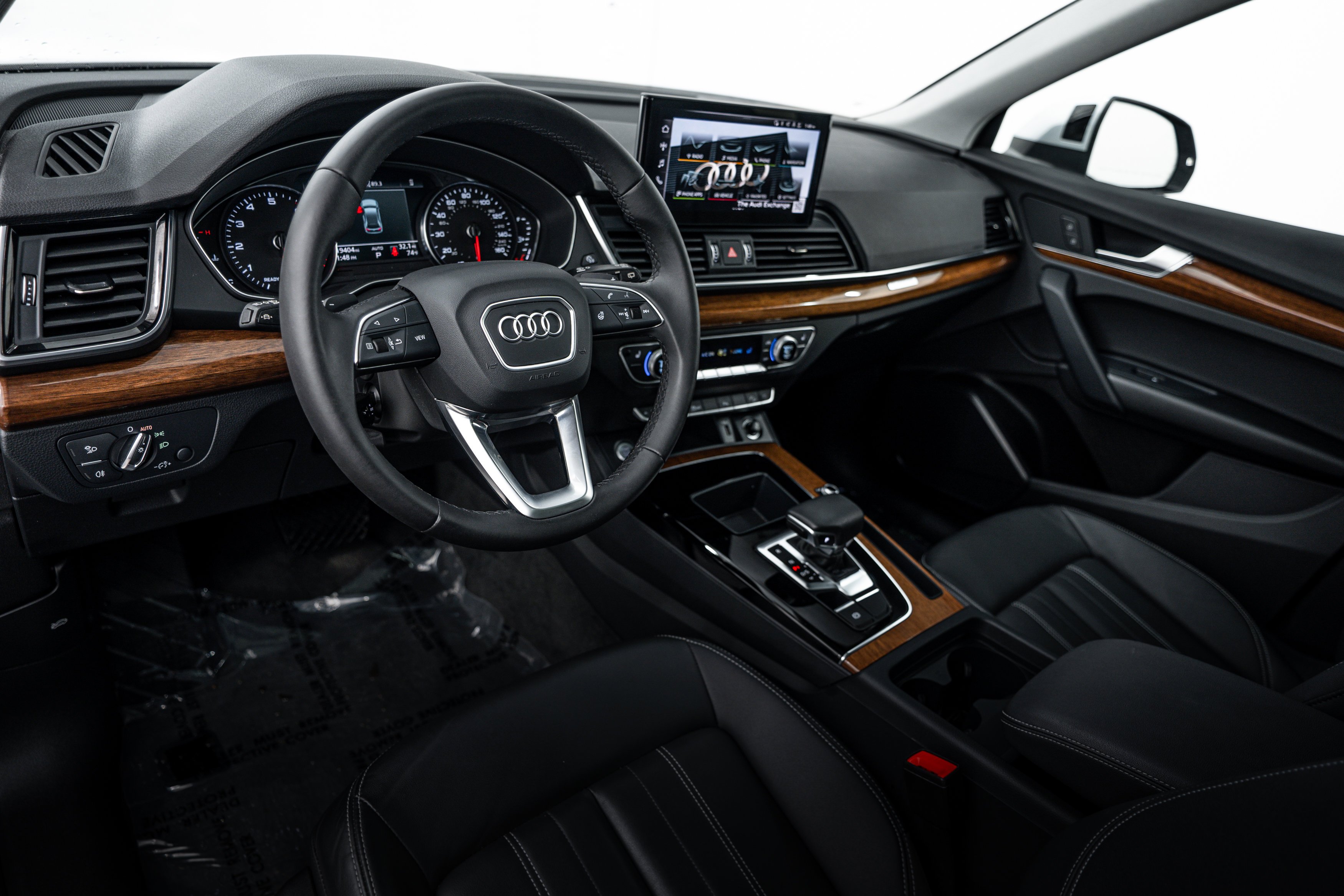 Certified Used 2023 Florett Silver Metallic Audi S line Premium image 10
