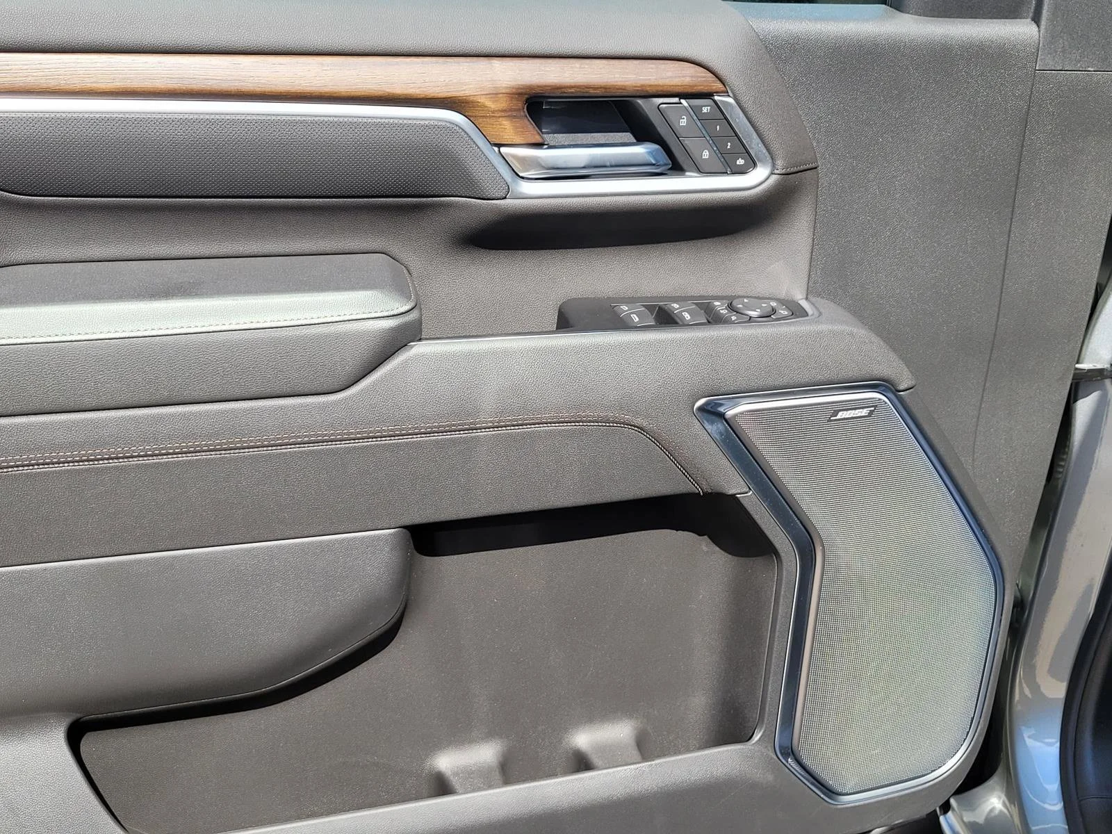 New 2026 Sterling Gray Metallic Chevrolet High Country image 13
