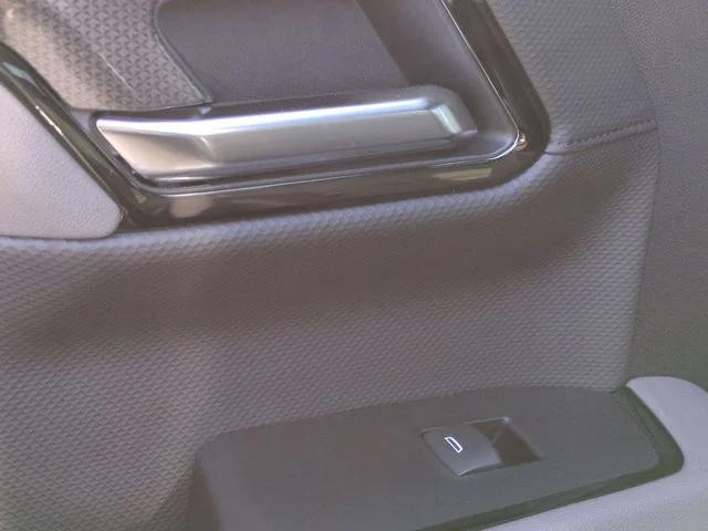 Used 2025 Gray Chevrolet ZR2 image 31