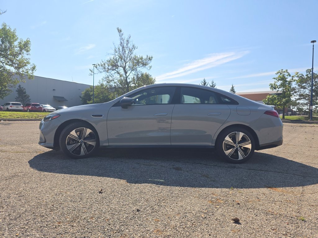 New 2027 MANUFAKTUR Alpine Grey Mercedes-Benz CLA 220 image 45