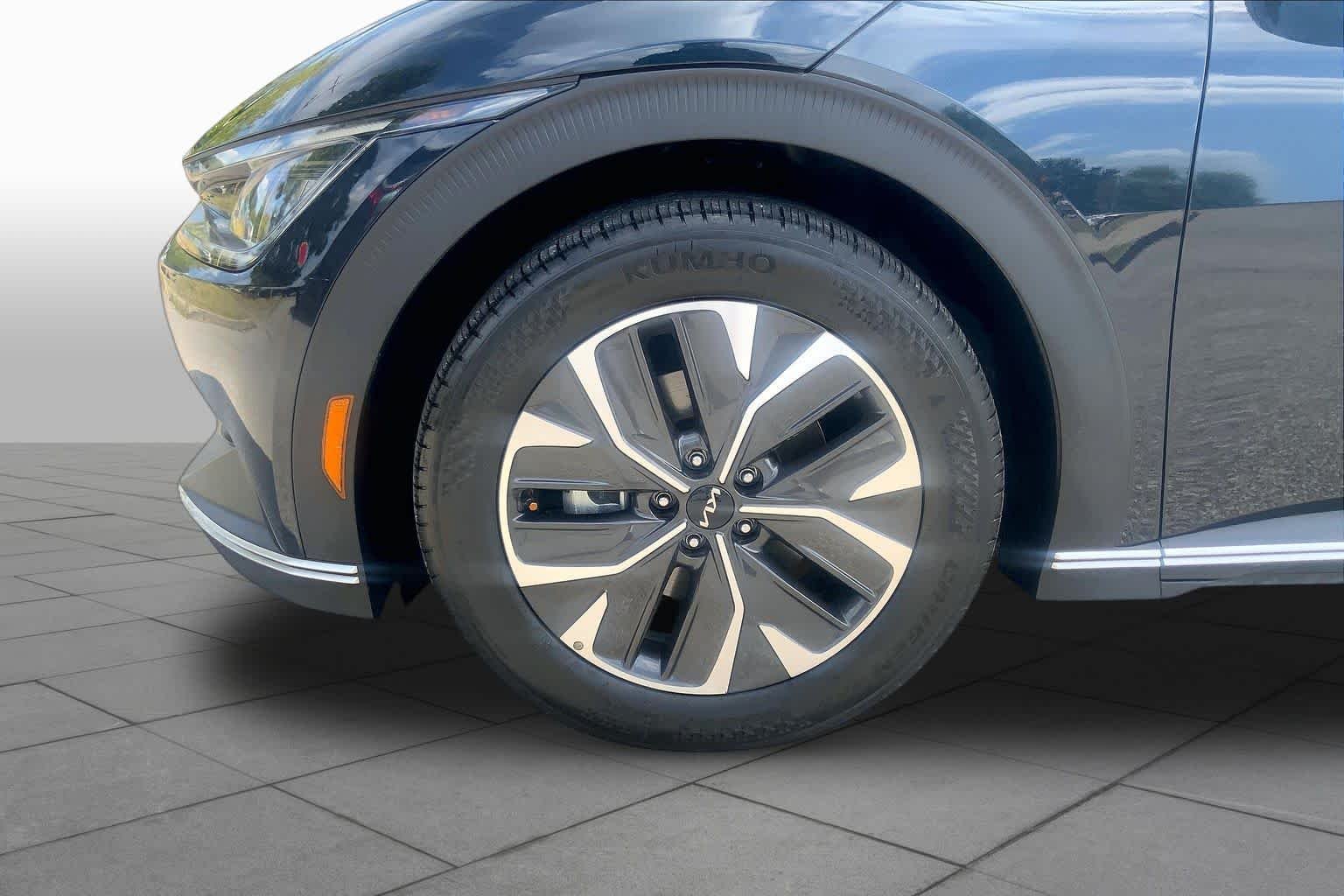 Certified Used 2024 Gravity Blue Kia Light Long Range image 9