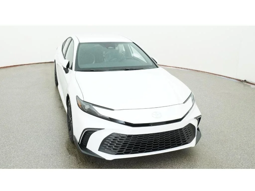 New 2026 Ice Cap Toyota SE image 18