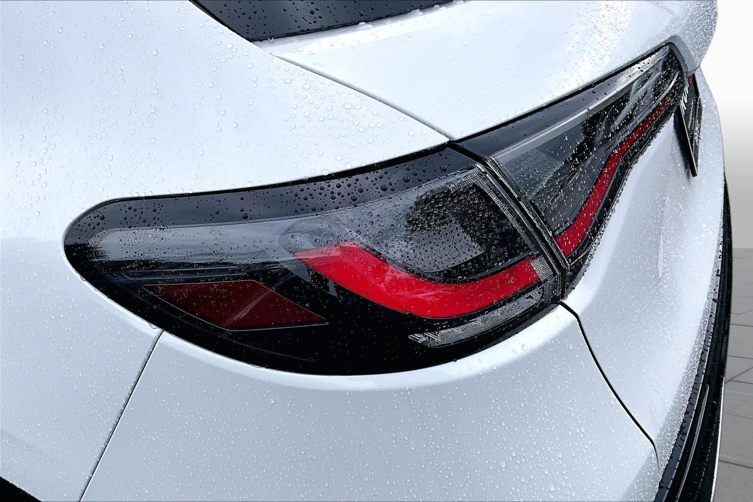 Certified Used 2026 Platinum White Pearl Honda AWD EX-L image 27