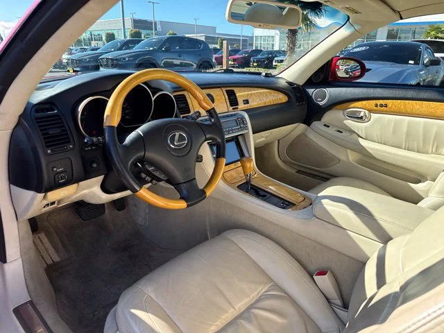 Used 2005  Lexus 430 image 10
