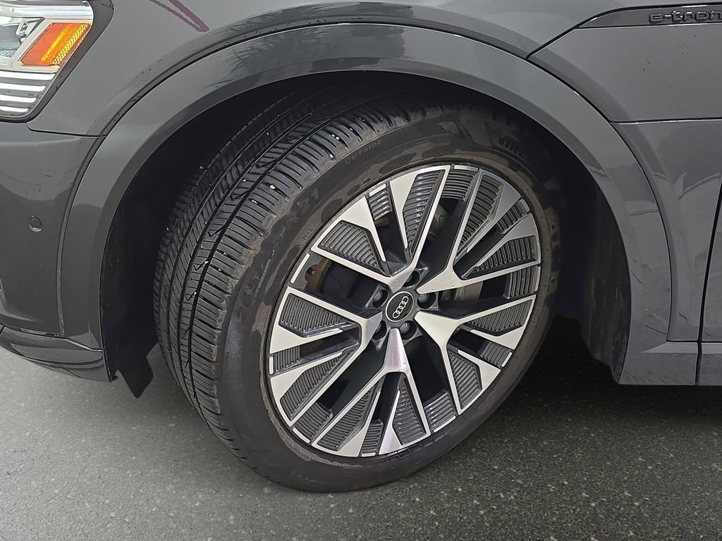 Used 2024 Gray Audi Premium Plus image 31