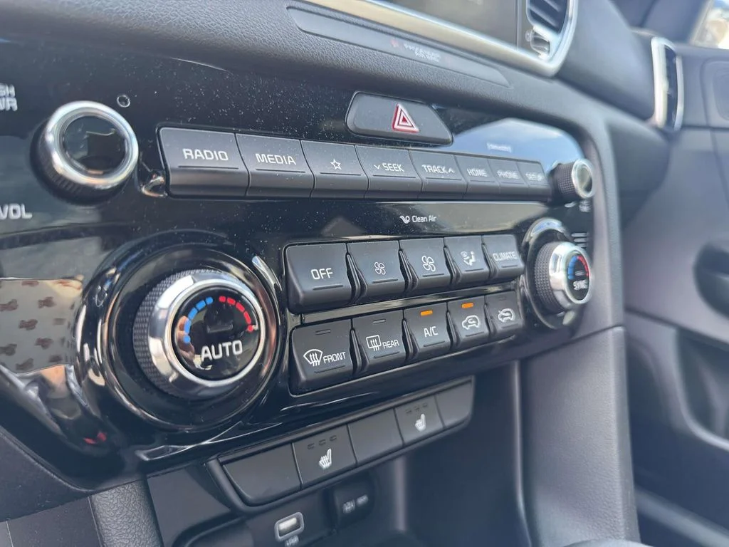 Used 2022 Blue Kia Nightfall image 18