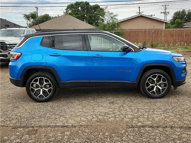 Used 2025 Blue Jeep Limited 4x4 image 5
