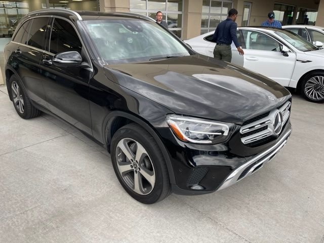 Used 2020 Black Mercedes-Benz GLC 300 image 2