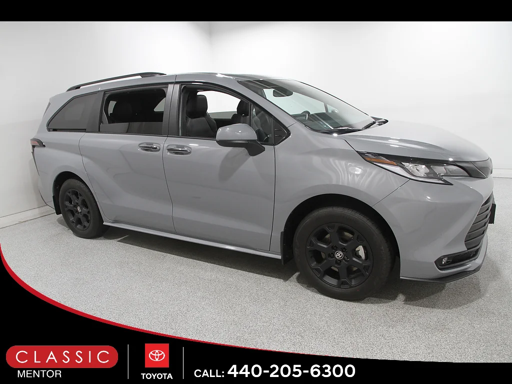 2026 Toyota Sienna Woodland Edition