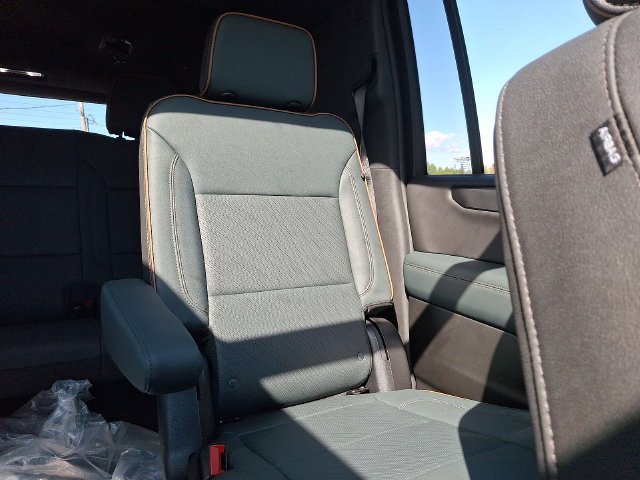 2026 GMC Yukon XL AT4 - Photo 14