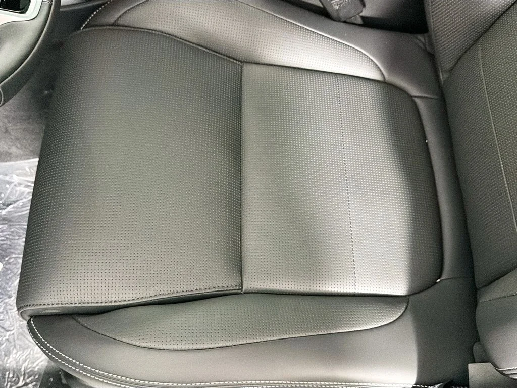 2026 Jaguar F-Pace R-Dynamic S - Photo 20