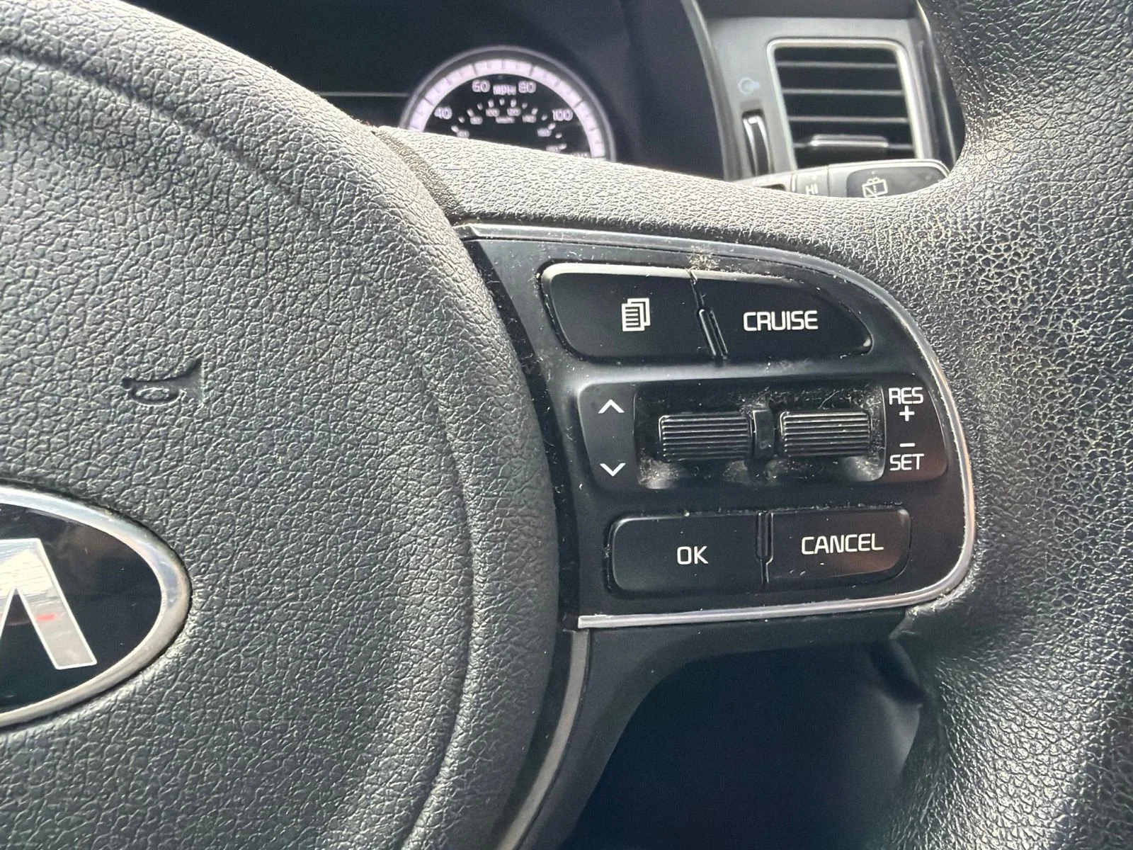 Used 2019 Silky Silver Kia LX image 21