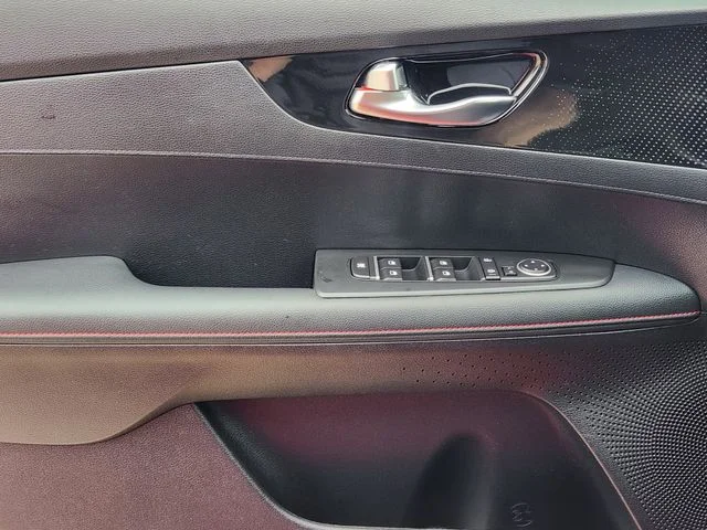 2024 Kia Forte GT - Photo 24