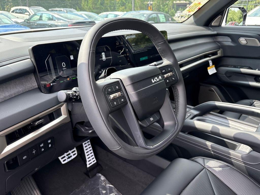 New 2027 Glacial White Pearl Kia SX image 13