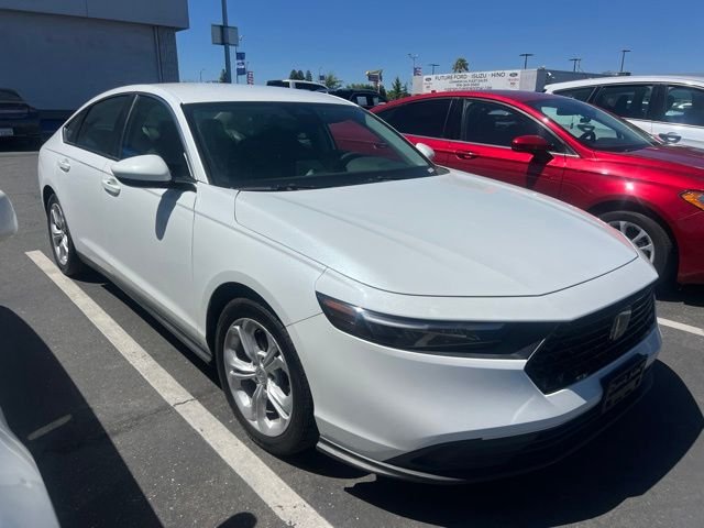 Used 2023  Honda LX image 4