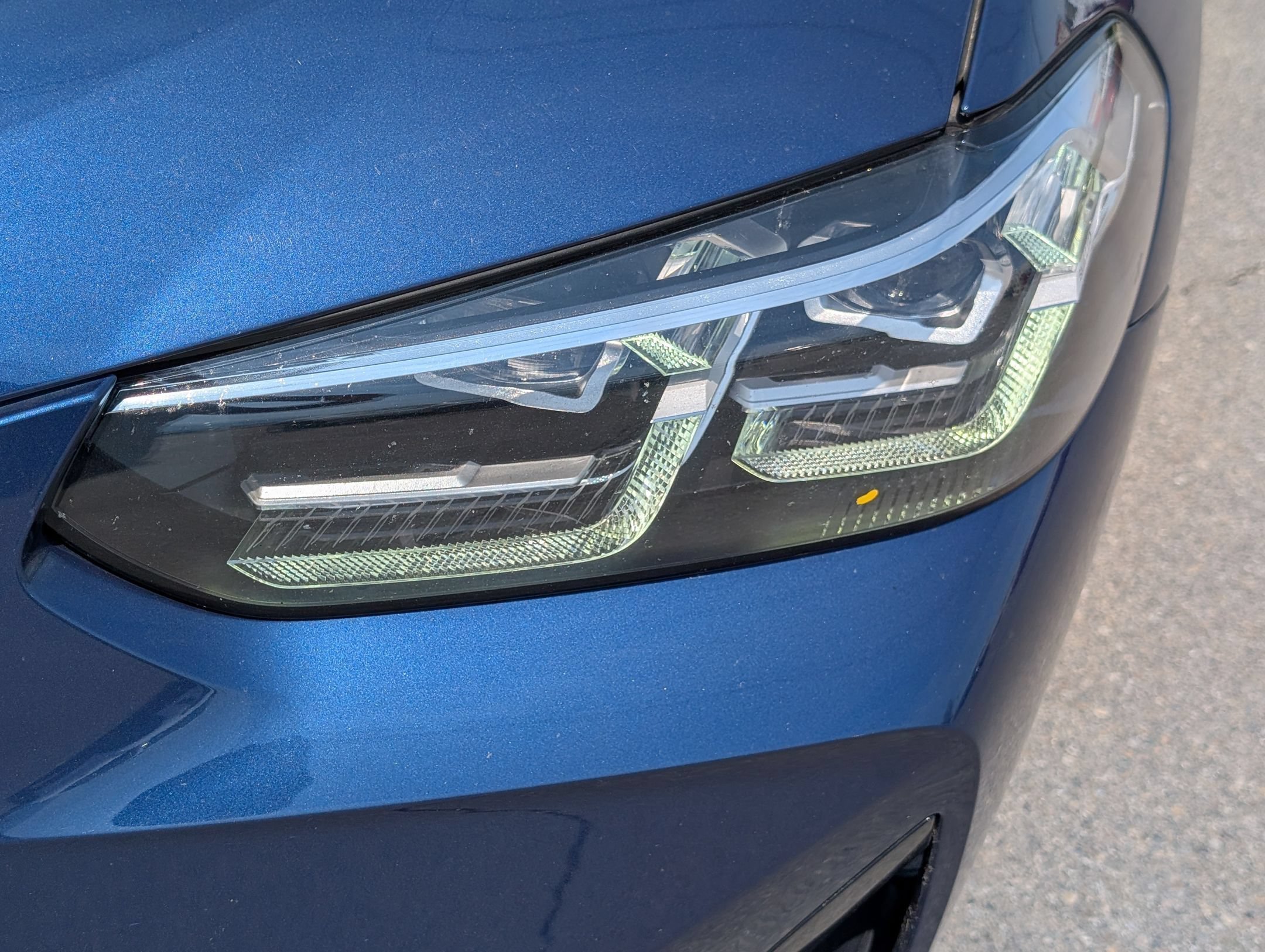 Used 2023 Phytonic Blue Metallic BMW xDrive30i image 10