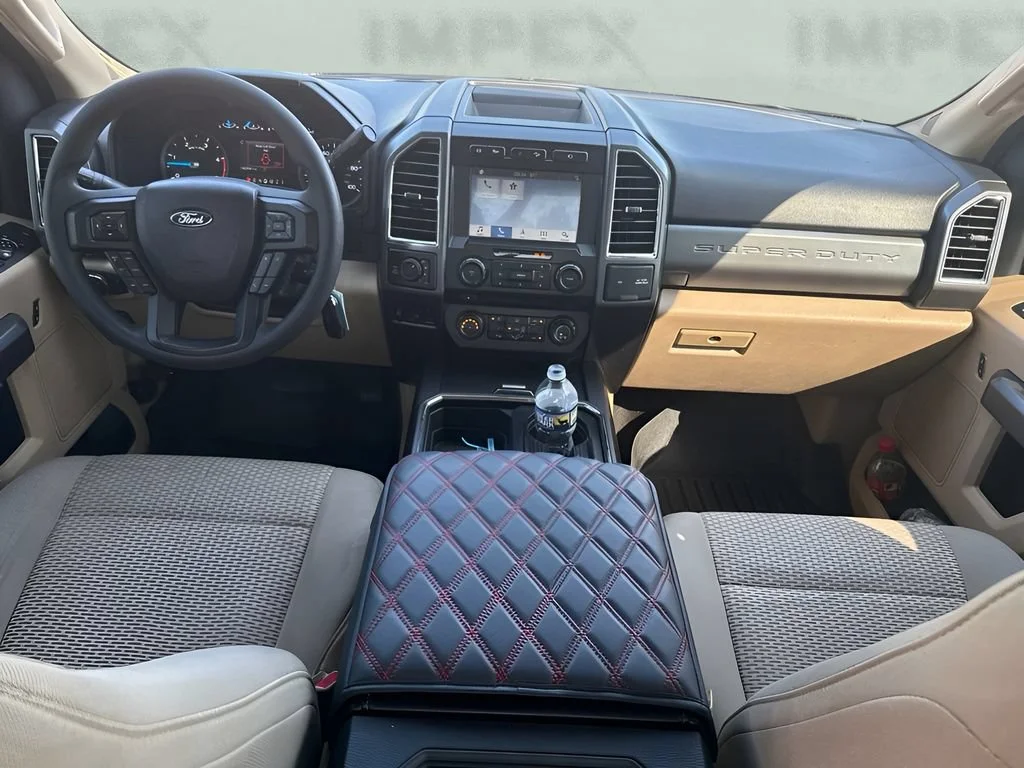 Used 2017  Ford Lariat image 10