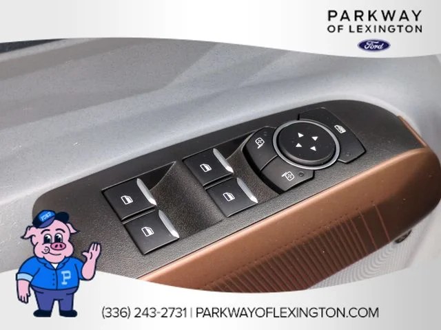 Used 2022 Red Ford Lariat image 13