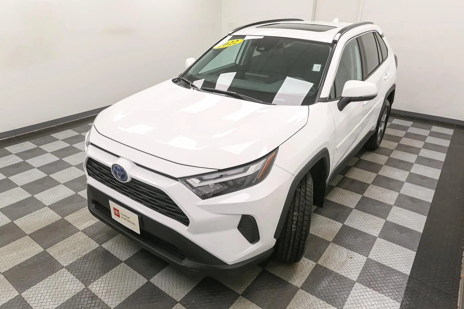 Certified Used 2022 White Toyota XLE image 7